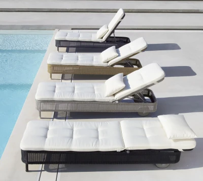 Presley sunbed