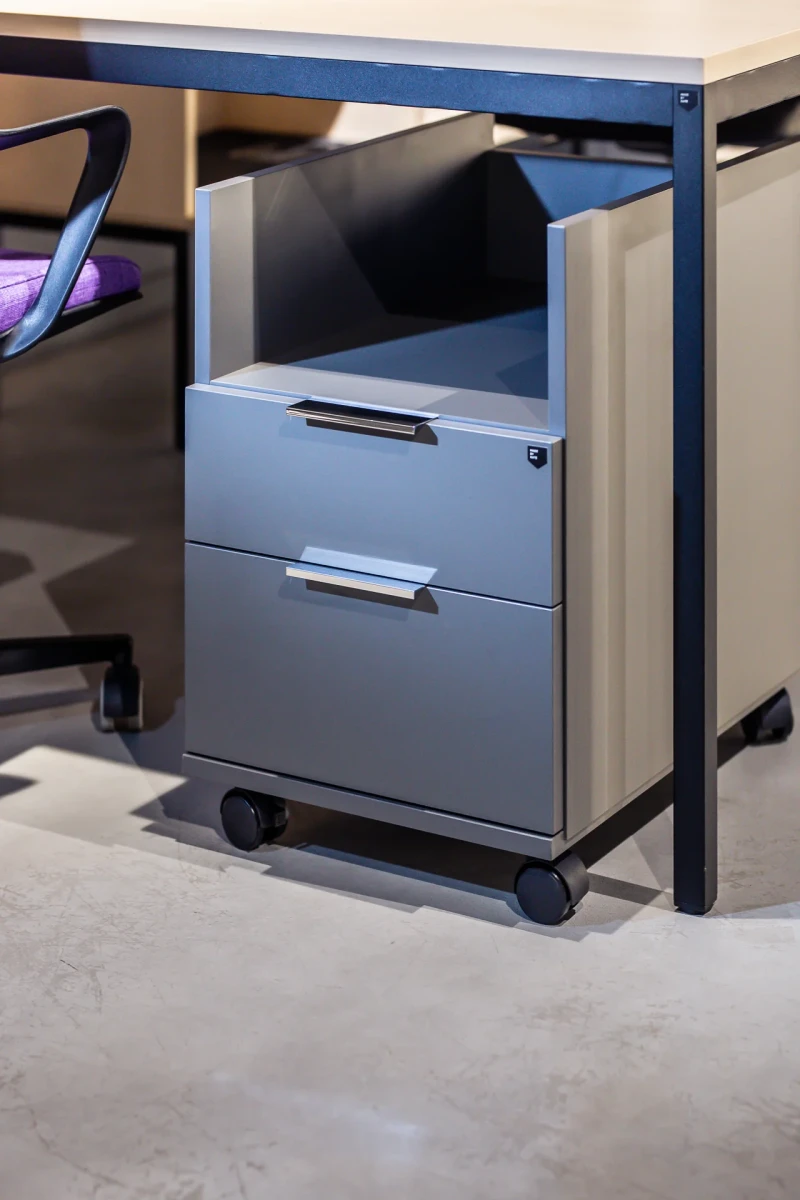 Classic block with drawer and door