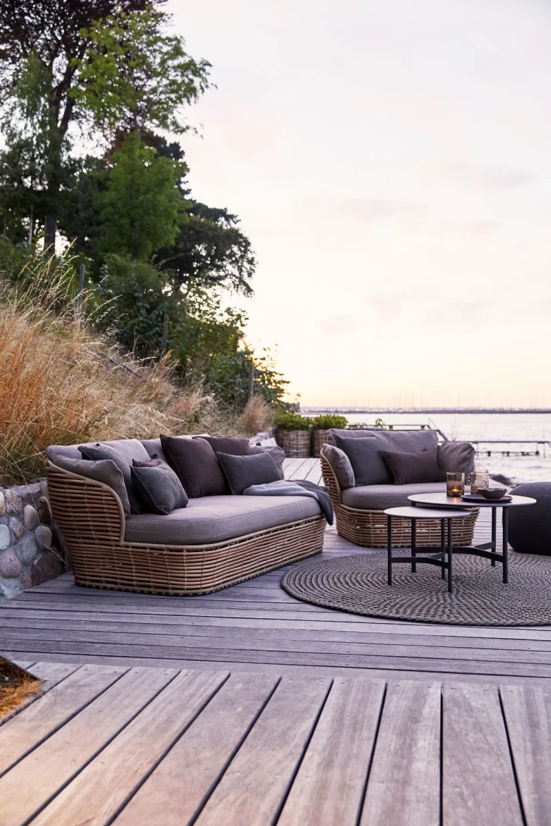 Basket sofa