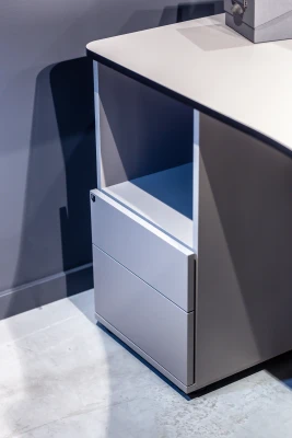Classic block with drawer and door
