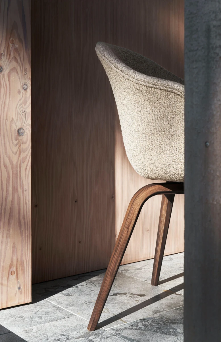Hauge dining chair