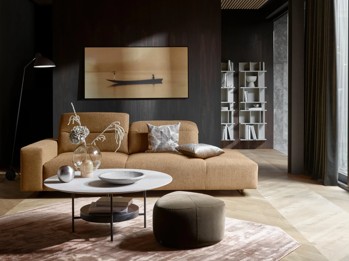 Hampton corner sofa with adjustable back and lounging unit