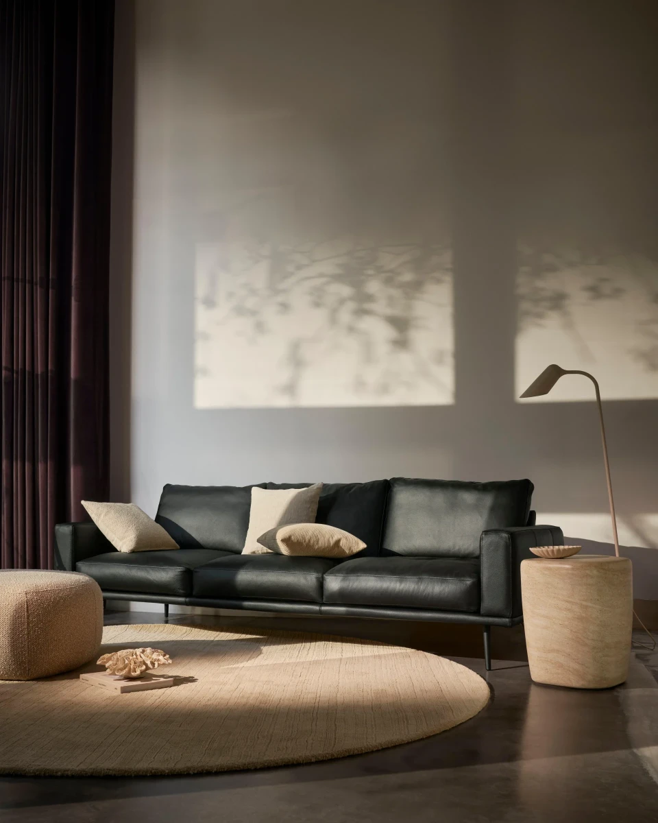 Carlton sofa with resting unit