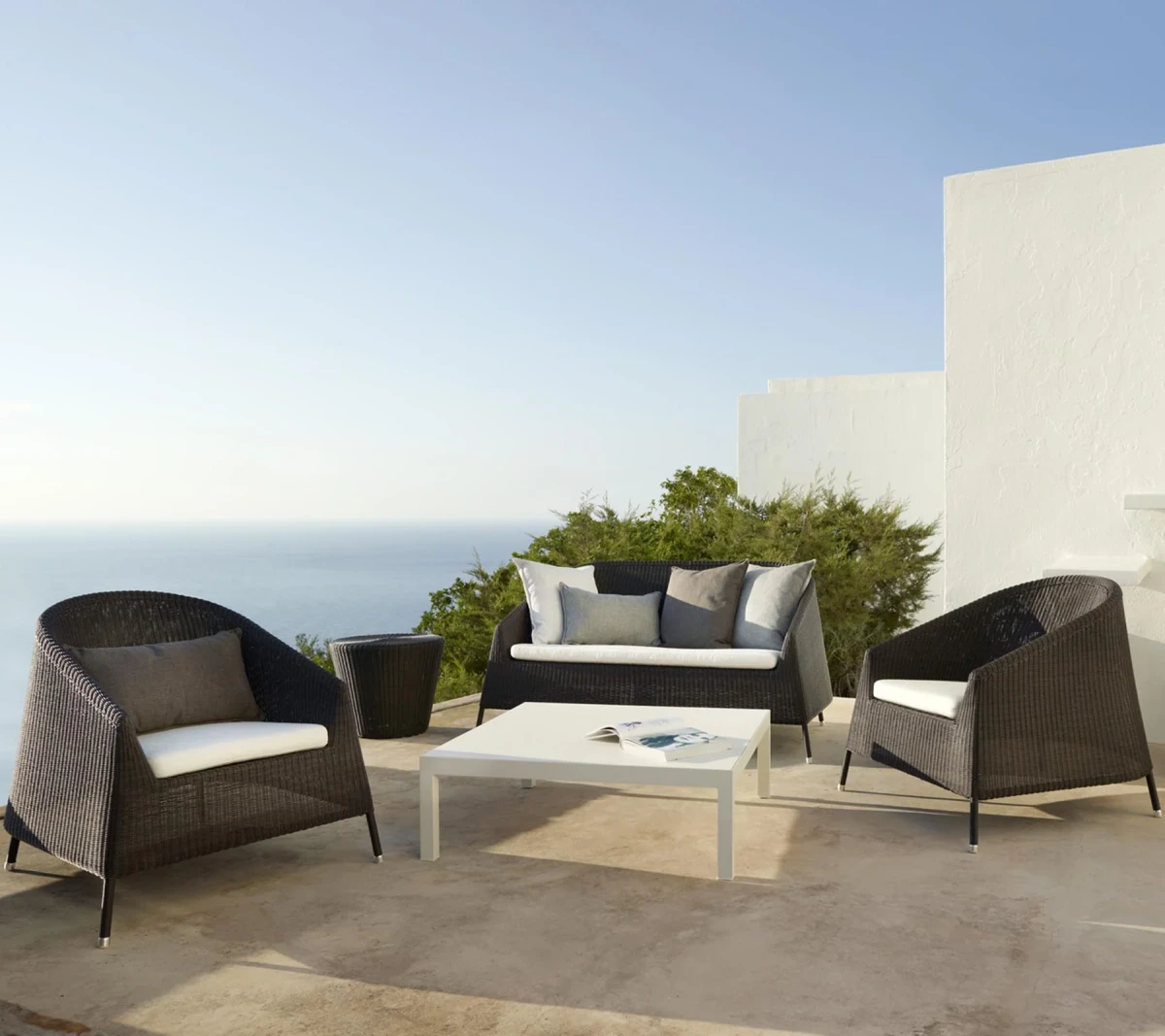 Kingston 2-seater sofa, stackable